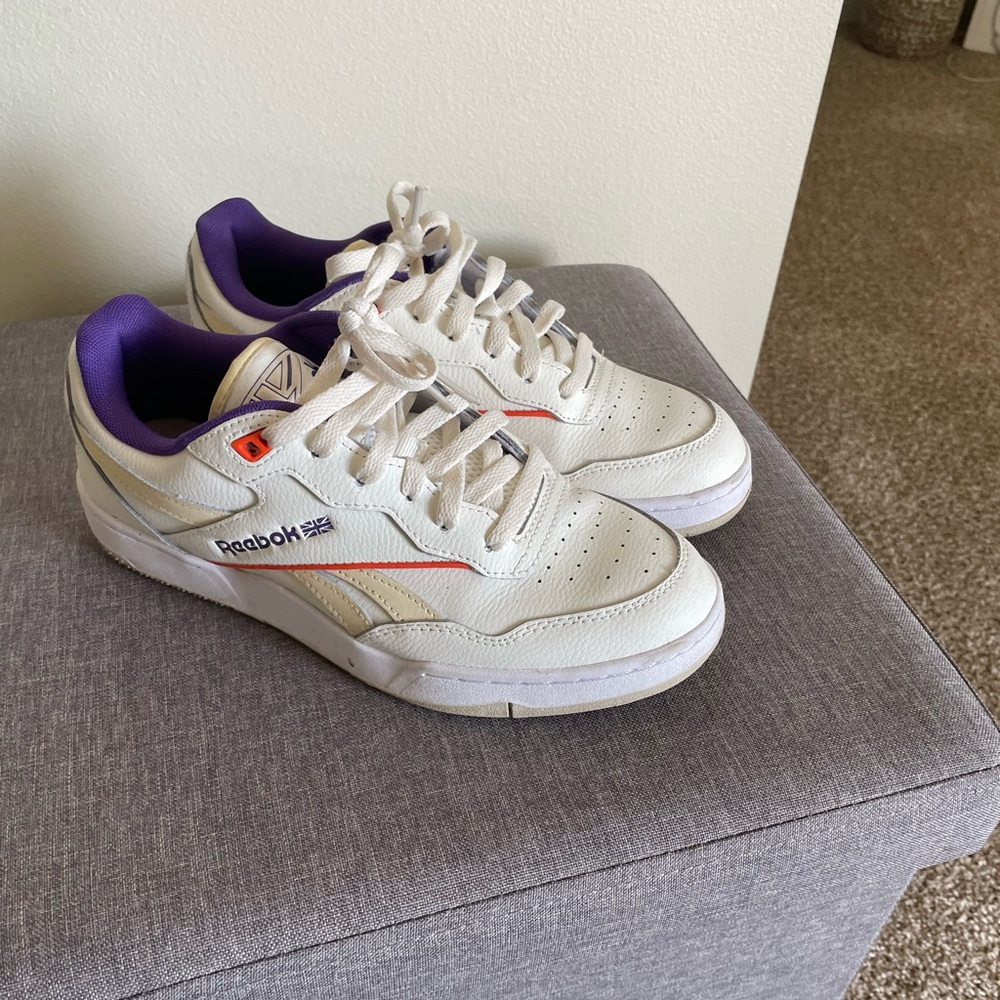 Reebok White and Purple Sneakers